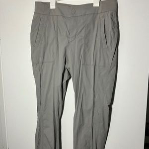Athleta women’s joggers Size 8